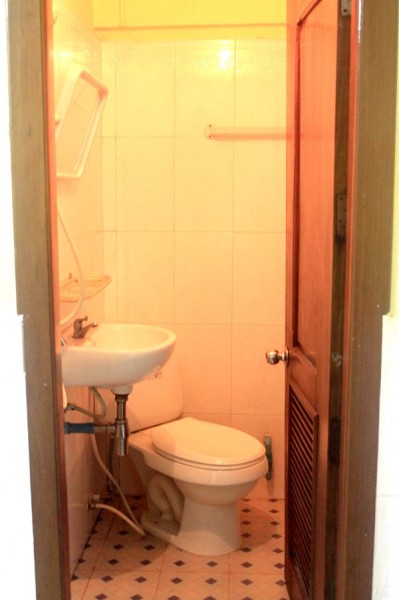 angkor wonder hotel toilet and bath