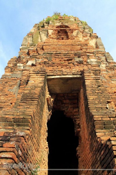 Wat Maha That Chedi Opening