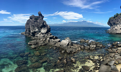 Rock formations near the boat station in Apo Island