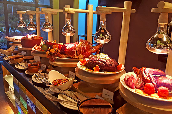 Cafe Uno's Lechon Station by Chef Lau