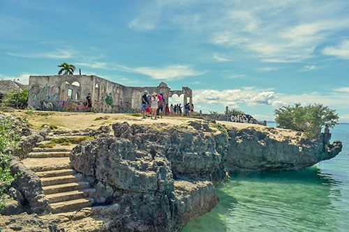 Bantayan Ruins and Da Cliff