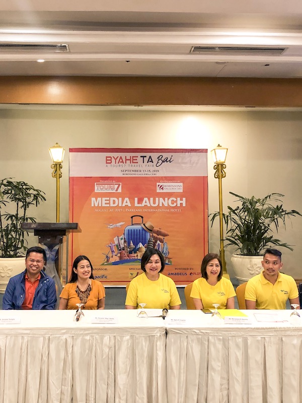 At Byahe Ta Bai media launch in Parklane International Hotel. Among those present are (from L-R): Jerome Templa, TOURS7 President; Floramie “May” Adolfo, Senior Regional Operations Manager (Commercial Centers Division) Robinsons Land; Agnes Gupalor, Sales Director of Cebu Pacific; Ma. Corazon R Bautista, Area Sales Manager for Visayas of Cebu Pacific; Aaron Parcon, Hub Development Specialist of Cebu Pacific